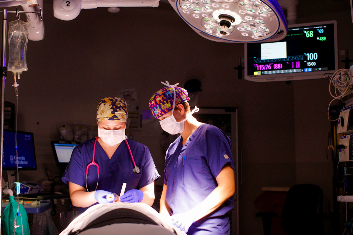 Program director Alison Henry and CRNA in OR