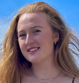 Fallon Hinz headshot