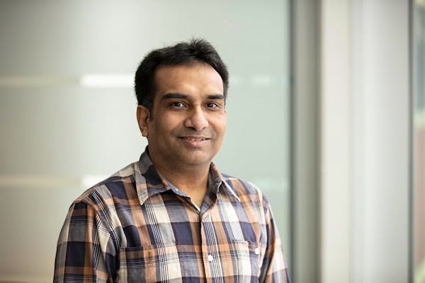 Syed Mahmud Headshot