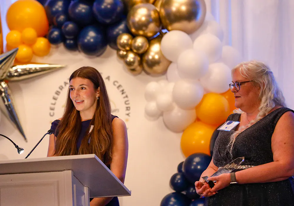 Madison Peters receiving the Rising Star Award